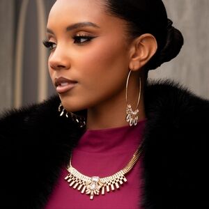 Elegant Gold Statement Necklace - Women Jewelry